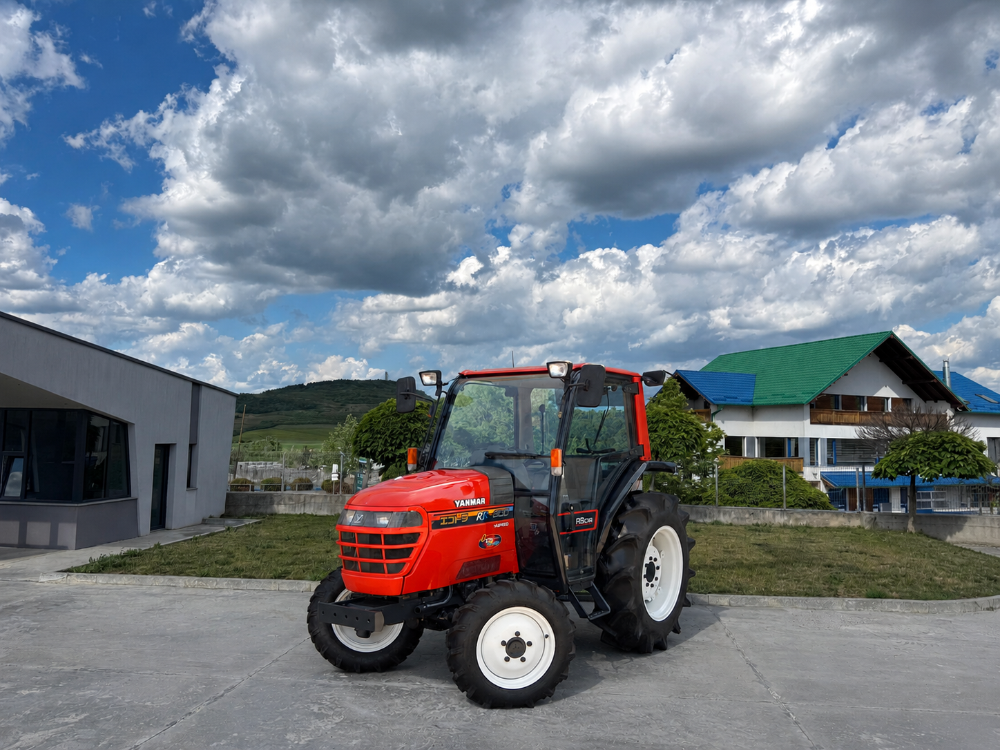 Tractor Japonez 30CP 4x4 Yanmar RS300 - cu cabina+AC si freza de