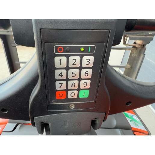 Liza electrica Toyota LPE200 - 2T - 2017 
