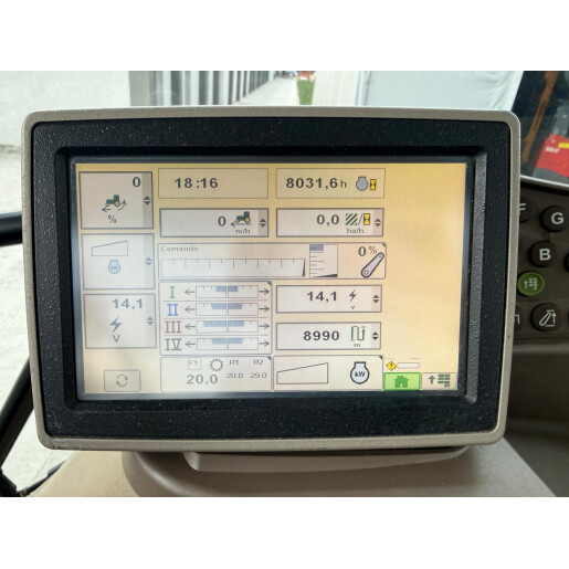 Tractor John Deere 6210R 4x4 - 249 CP -  2014