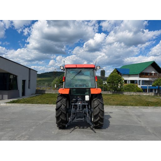 Tractor japonez 49CP Kubota GM49 4x4 cu cabina + freza de sol