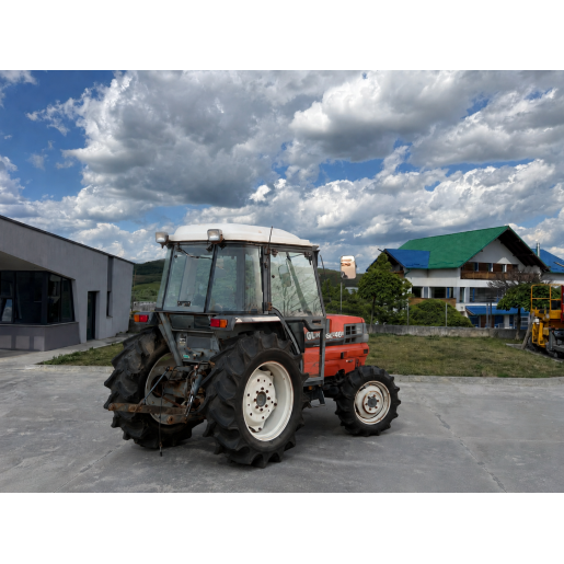 Tractor Japonez 46CP Kubota GL46 4x4 - cu cabina+AC si freza de sol