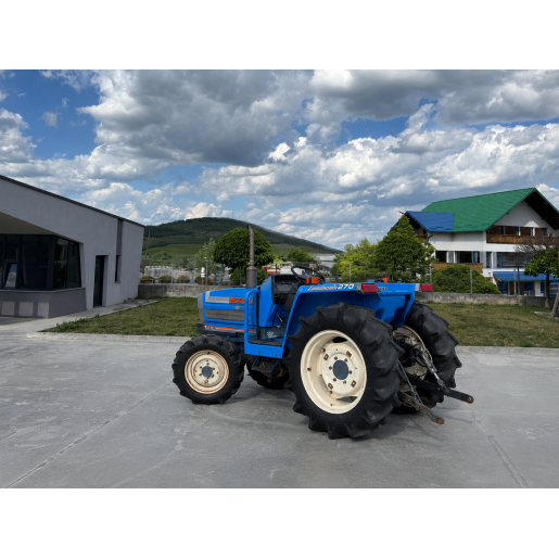 Tractor Japonez 27CP Iseki Landlader TA270F 4x4 - cu freza de sol