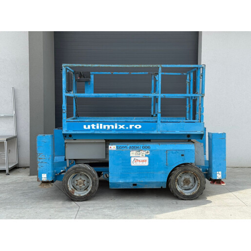 Nacela Diesel Genie GS-2668 RT tip foarfeca pentru teren accidentat - 10m - 2007 scissor lift
