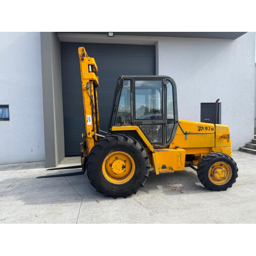 Motostivuitor diesel JCB 926B pentru teren accidentat   