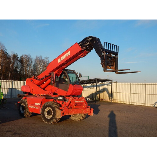 Incarcator frontal telescopic rotativ Manitou MRT 2150