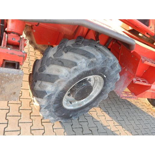 Incarcator frontal telescopic rotativ Manitou MRT 2150