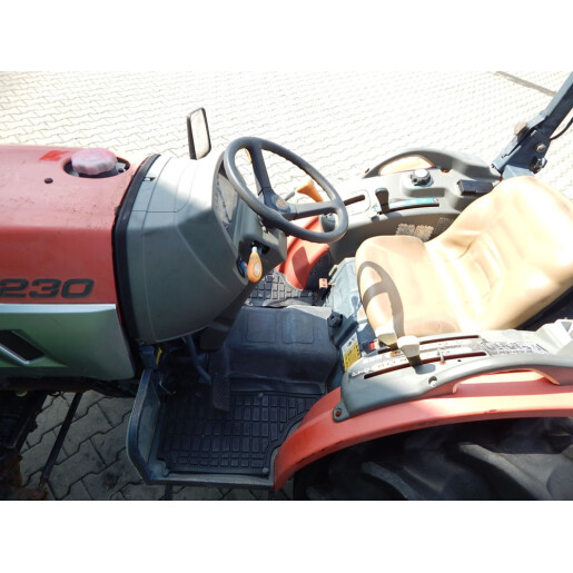 Tractor Japonez 23CP 4x4 Yanmar EG230 - cu freza de sol