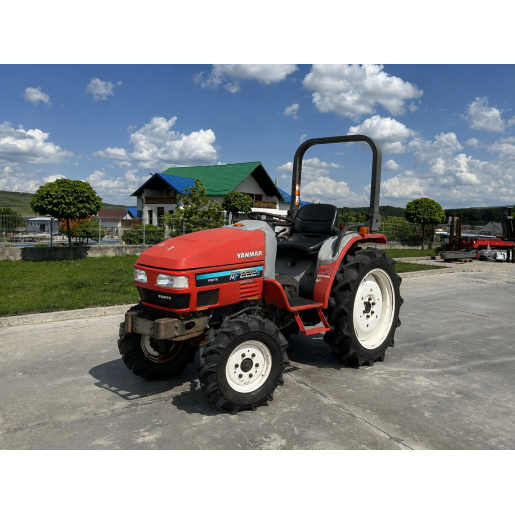 Tractor Japonez 22CP 4x4 Yanmar AF222 - cu freza de sol