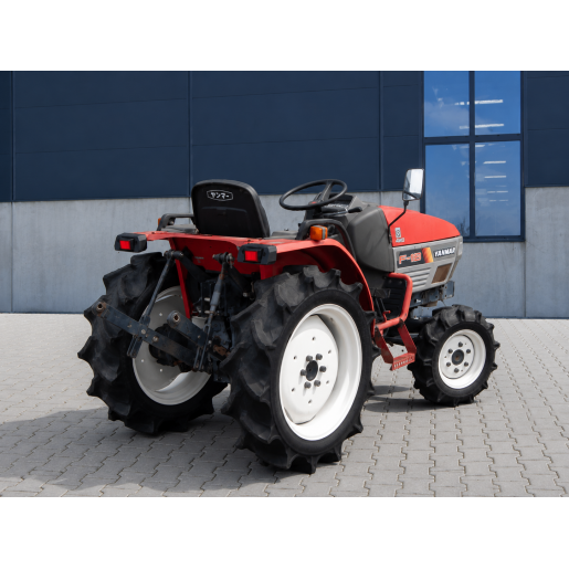 Tractor Japonez 18CP 4x4 Yanmar F180D - cu freza de sol