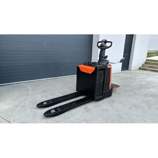 Liza electrica BT LPE250  - 2.5T - 2015 