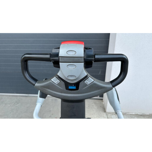 Liza electrica BT LPE250  - 2.5T - 2015 