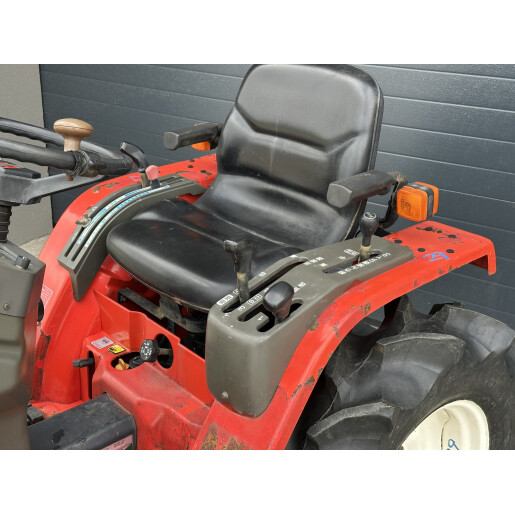 Tractor Japonez 13.5 CP 4x4 Yanmar Ke-3 -cu freza de sol