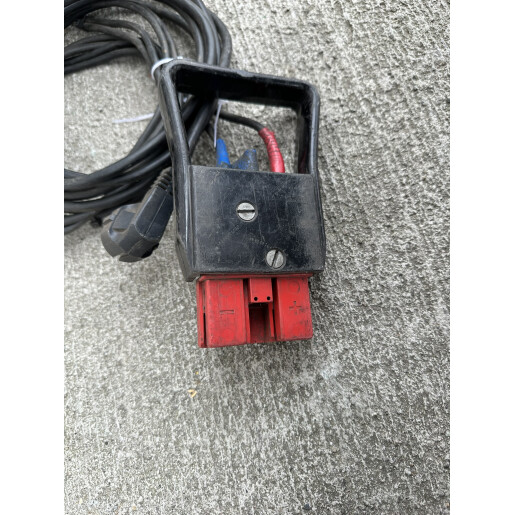 Statie incarcare Record Hevotec 24V/25A