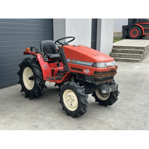 Tractor Japonez 13.5 CP 4x4 Yanmar Ke-3  -cu freza de sol