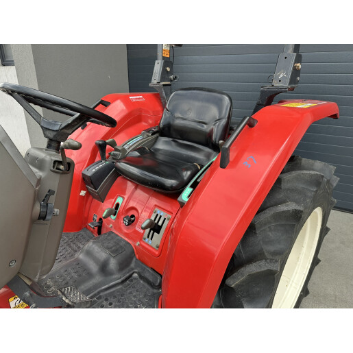 Tractor Japonez 27CP 4x4 Yanmar AF270D cu freza de sol