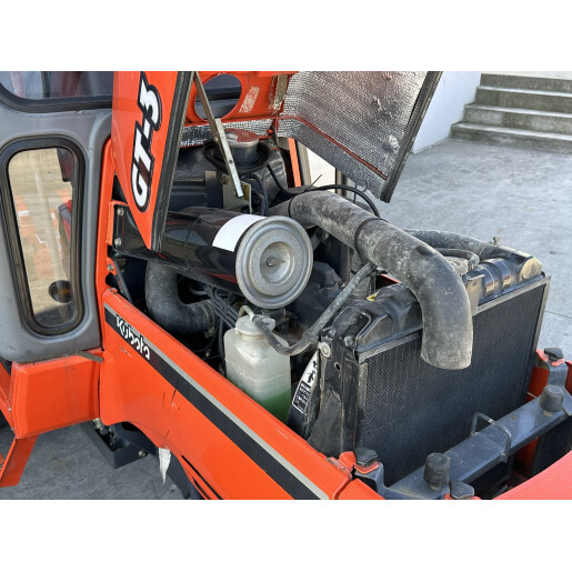 Tractor Japonez 21CP 4×4 Kubota GT3 cu semicabina