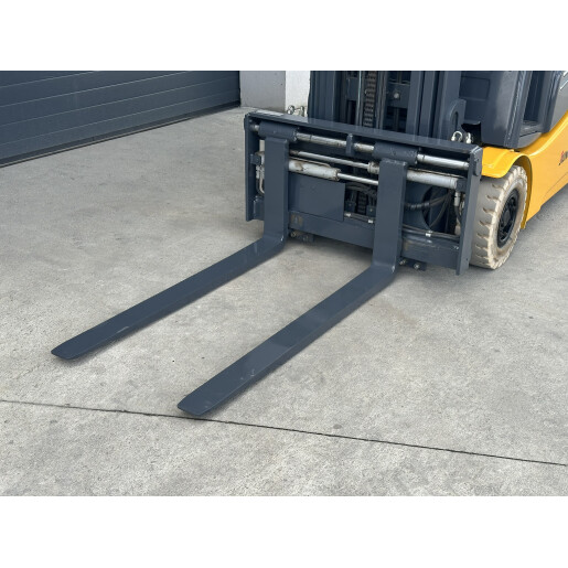 Stivuitor electric JUNGHEINRICH EFG 316k - 1.6T - 2012
