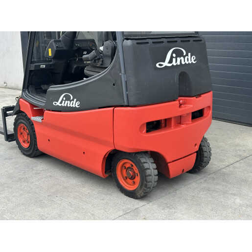 Stivuitor electric LINDE E20-02 - 2T - 2000