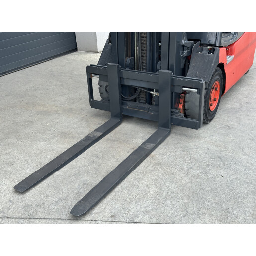 Stivuitor electric LINDE E20-02 - 2T - 2000