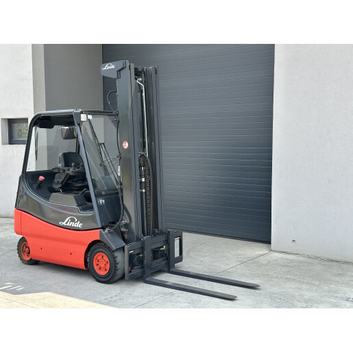 Stivuitor electric LINDE E20-02 - 2T - 2000