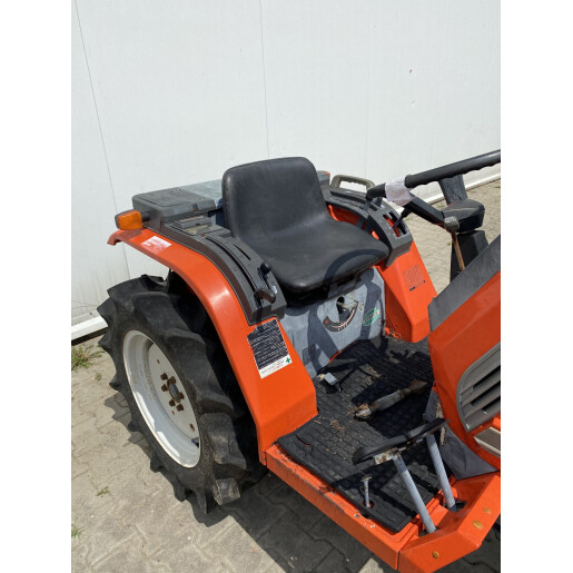 Tractor Japonez 4×4 Kubota A15