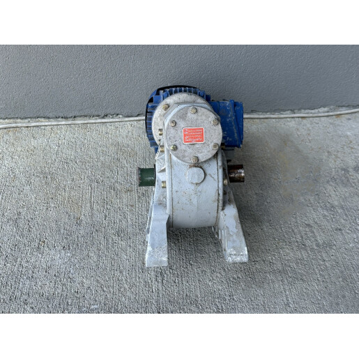 Motor electric ELSTO - 1.1 KW echipat cu reductor pt diverse utilizari