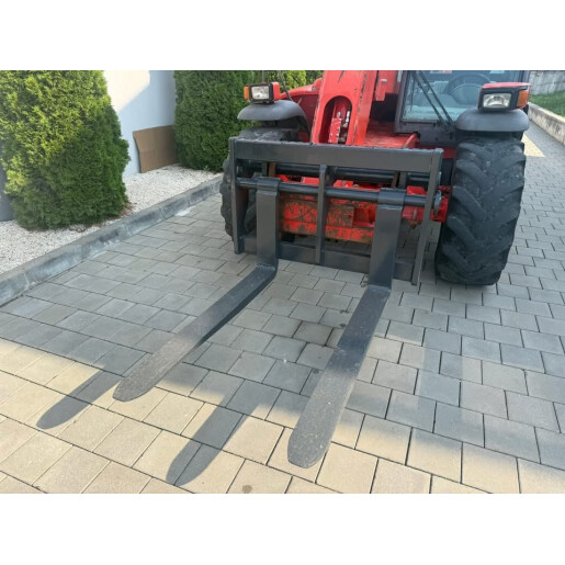 Manitou telescopic MVT 628 T pentru teren accidentat