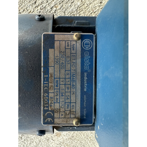 Motor electric ELSTO - 0.37 KW cu reductie pt diverse utilizari
