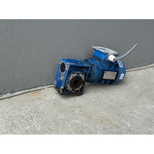 Motor electric F- PART - 0.25 KW cu reductor pt diverse utilizari 