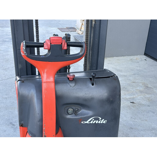 Liza electrica cu catarg 1.0T/4.34 LINDE L10 - 2004