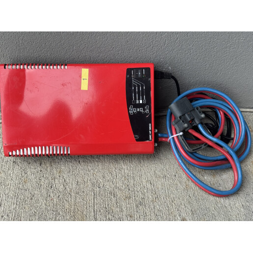 Statie de incarcare MicroPower SMC 3200 24V/80A