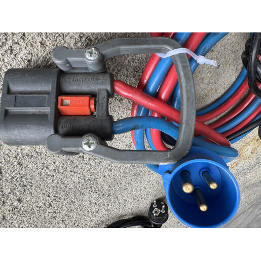 Statie de incarcare MicroPower SMC 3200 24V/80A