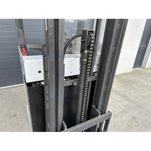 Transpaleta elctrica cu catarg Atlet  - 1.6T - 2017 
