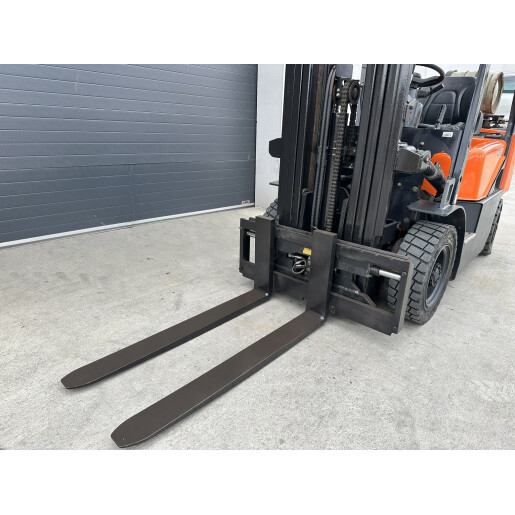Stivuitor Dosan 25 GX - GPL - 2.5T - 2011 