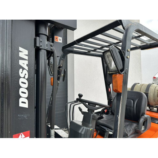Stivuitor Dosan 25 GX - GPL - 2.5T - 2011 