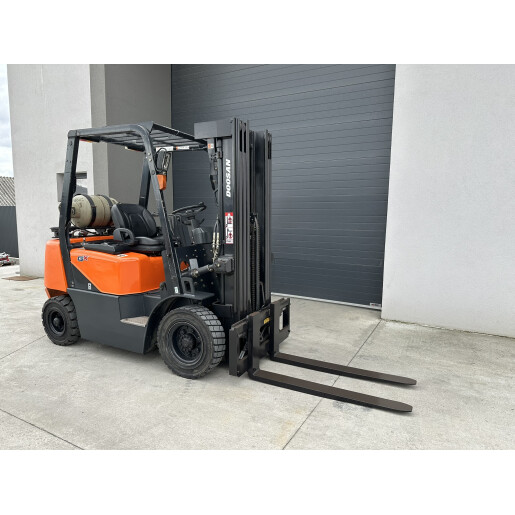 Stivuitor Dosan 25 GX - GPL - 2.5T - 2011 