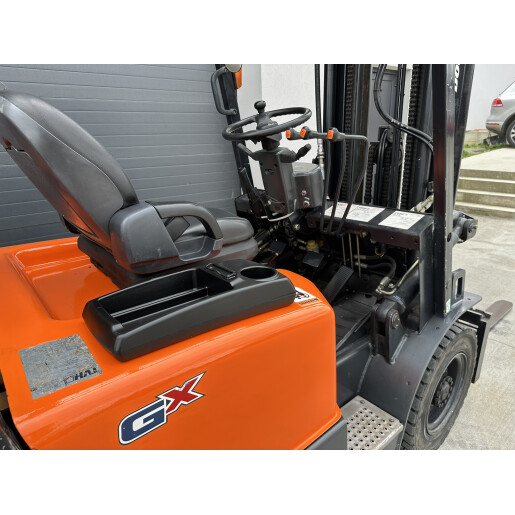Stivuitor Dosan 25 GX - GPL - 2.5T - 2011 
