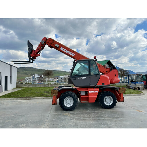 Incarcator frontal telescopic rotativ Manitou MRT 1530