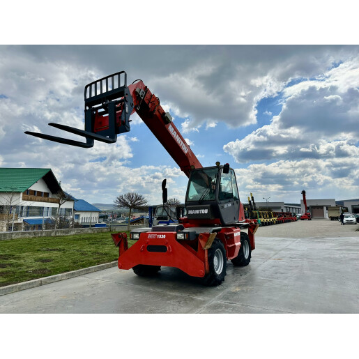 Incarcator frontal telescopic rotativ Manitou MRT 1530