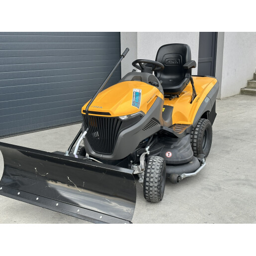 Masina de tuns gazon tip tractor (ride-on mower) STIGA  Estate Pro 9122 XWSY cu lama de zapada 