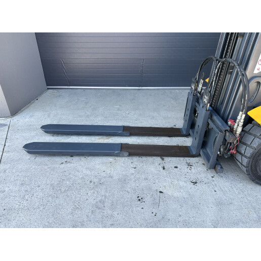Motostivuitor Jungheinrich TFG 425S - GPL - 2.5T - 2010
