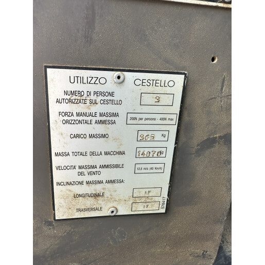 Incarcator frontal telescopic rotativ Manitou MRT 1742 