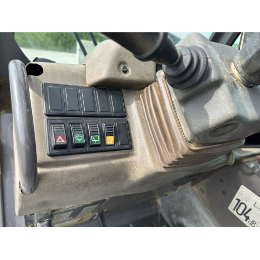 Incarcator frontal telescopic rotativ Manitou MRT 1742 