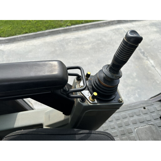 Incarcator frontal telescopic rotativ Manitou MRT 1742 