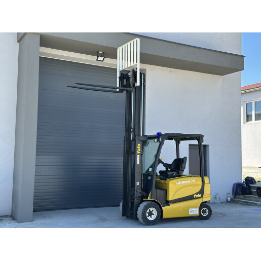 Stivuitor Electric YALE ERP25VL - 2.5T - 2016