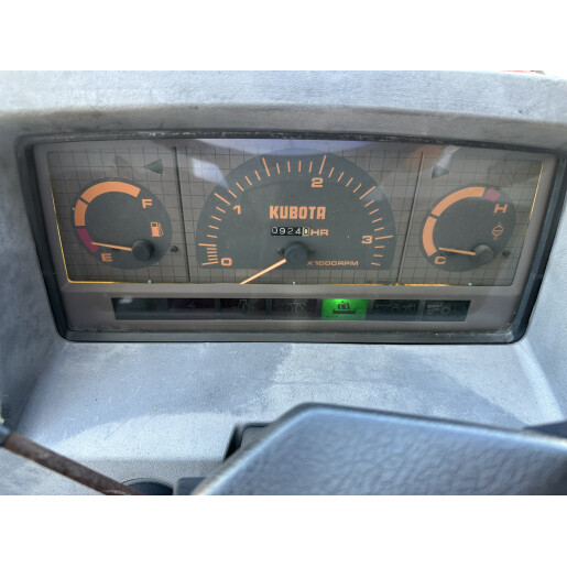 Tractor japonez 4×4 Kubota  A17