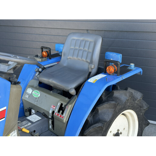 Tractor Japonez 15CP 4×4 Iseki TM15