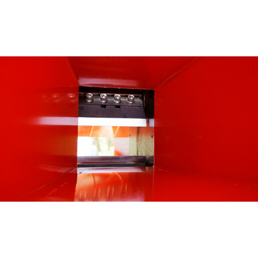 Tocator de crengi R100 cu 4 cuțite – Remet CNC Technology