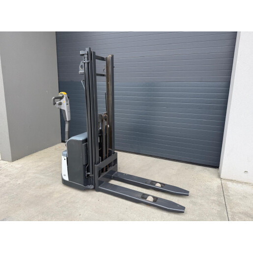 Liza electrica cu catarg UNICARRIERS  - 1.25T - 2018