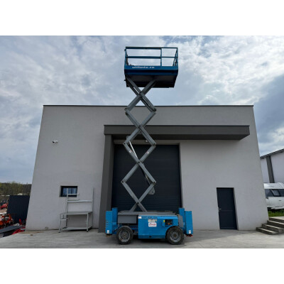 Nacela Diesel Genie GS-2668 RT tip foarfeca pentru teren accidentat - 10m - 2007 scissor lift